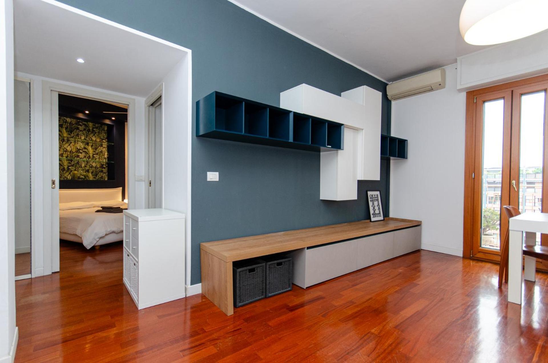 Tito Flat